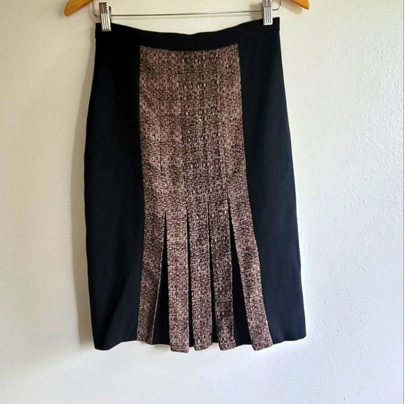 Eva Franco Dresses & Skirts - Eva Franco, Erte Front Pleat Pencil Skirt,‎ Biscuit (Black and Tan), Size 4